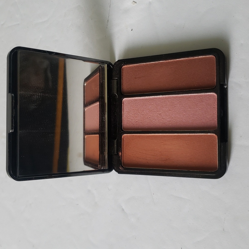 Eve Pearl Blush Trio Spicy Cheeks Makeup 0.33oz